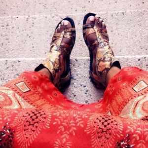 One strap snake skin sandals!